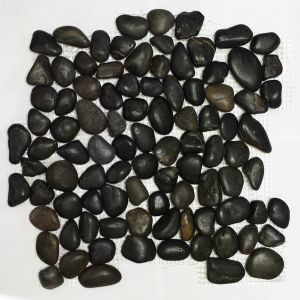 12x12 Black Pearl Interlocking Polished Pebbles